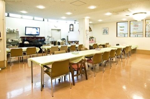 広々とした快適な食堂