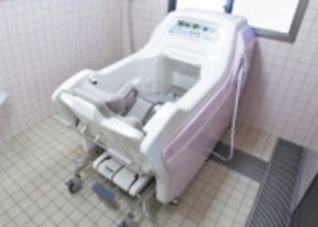 機能的な介護用浴槽