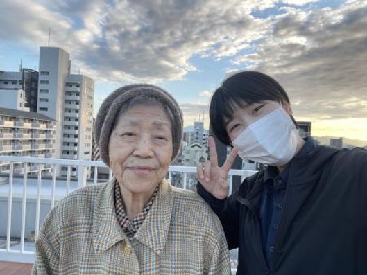 職員とスタッフ