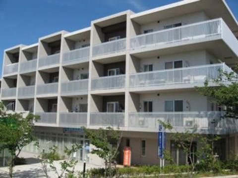 「あんじゅ三崎口」外観　コンクリート造りの頑健な佇まい