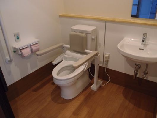 共有トイレ