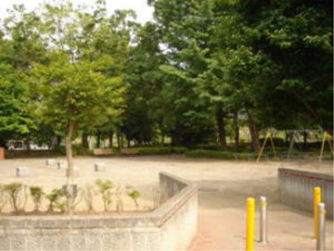 緑豊かな中庭