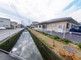 静かな住宅街にある施設外観