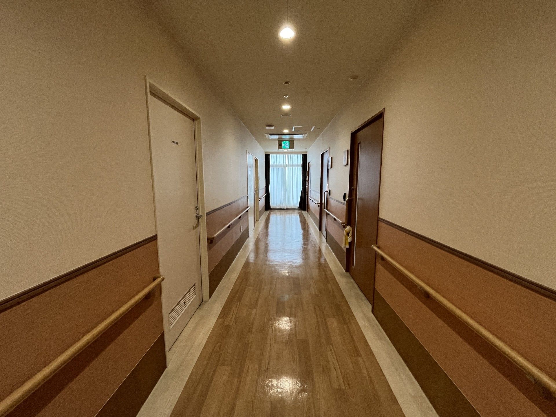 清潔感のある廊下