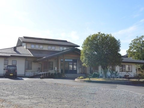 「ラビット・コート」外観。皆様のご入居を心よりお待ちしています。