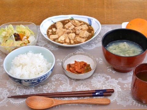「ラビット・コート」お食事。栄養満点のお食事をお楽しみください。