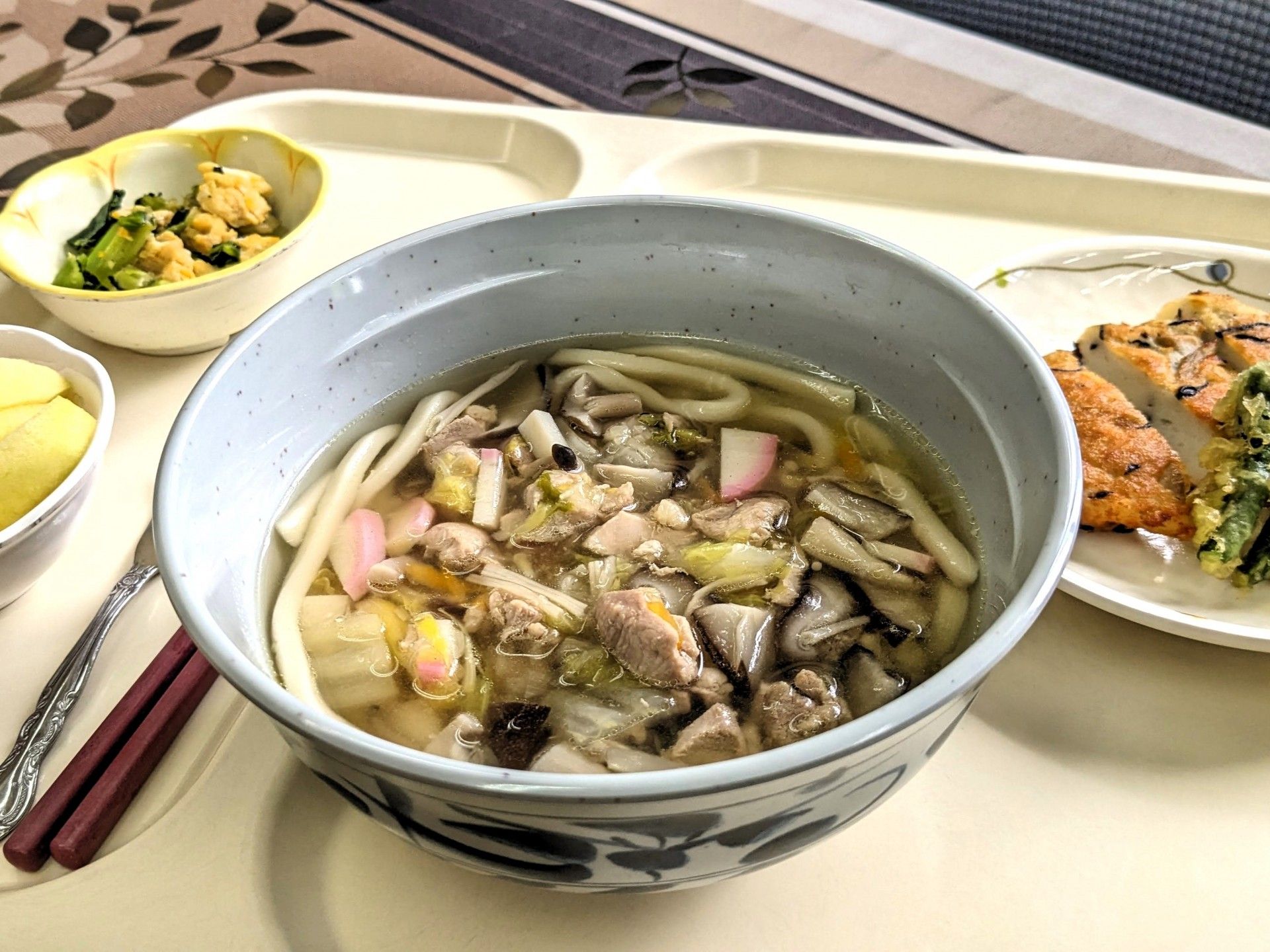 手作りの温かい食事
