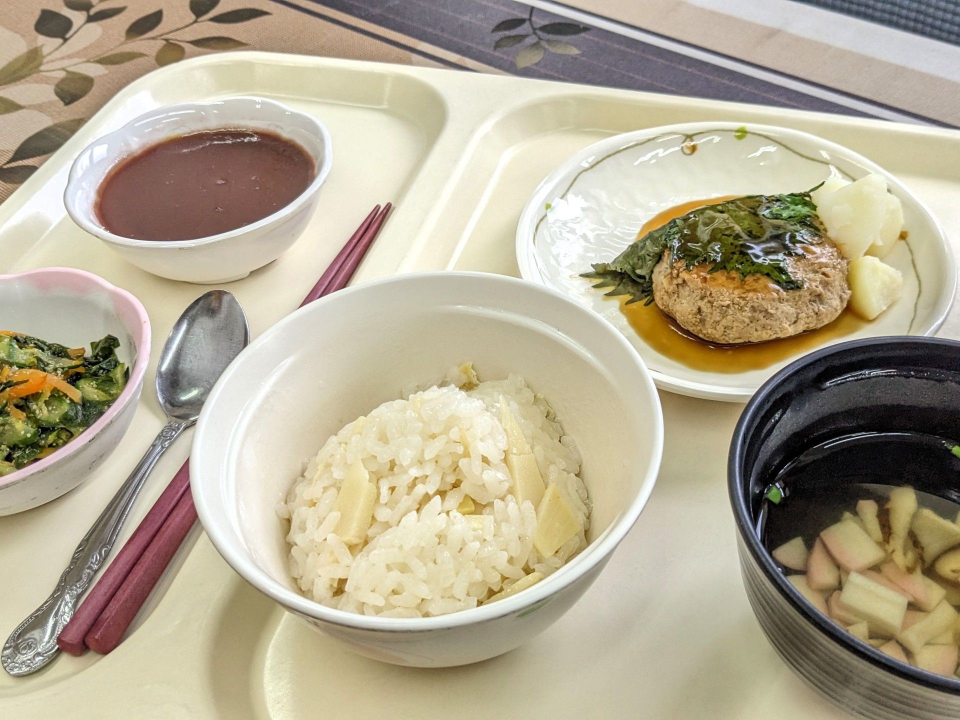 栄養バランスの取れた食事
