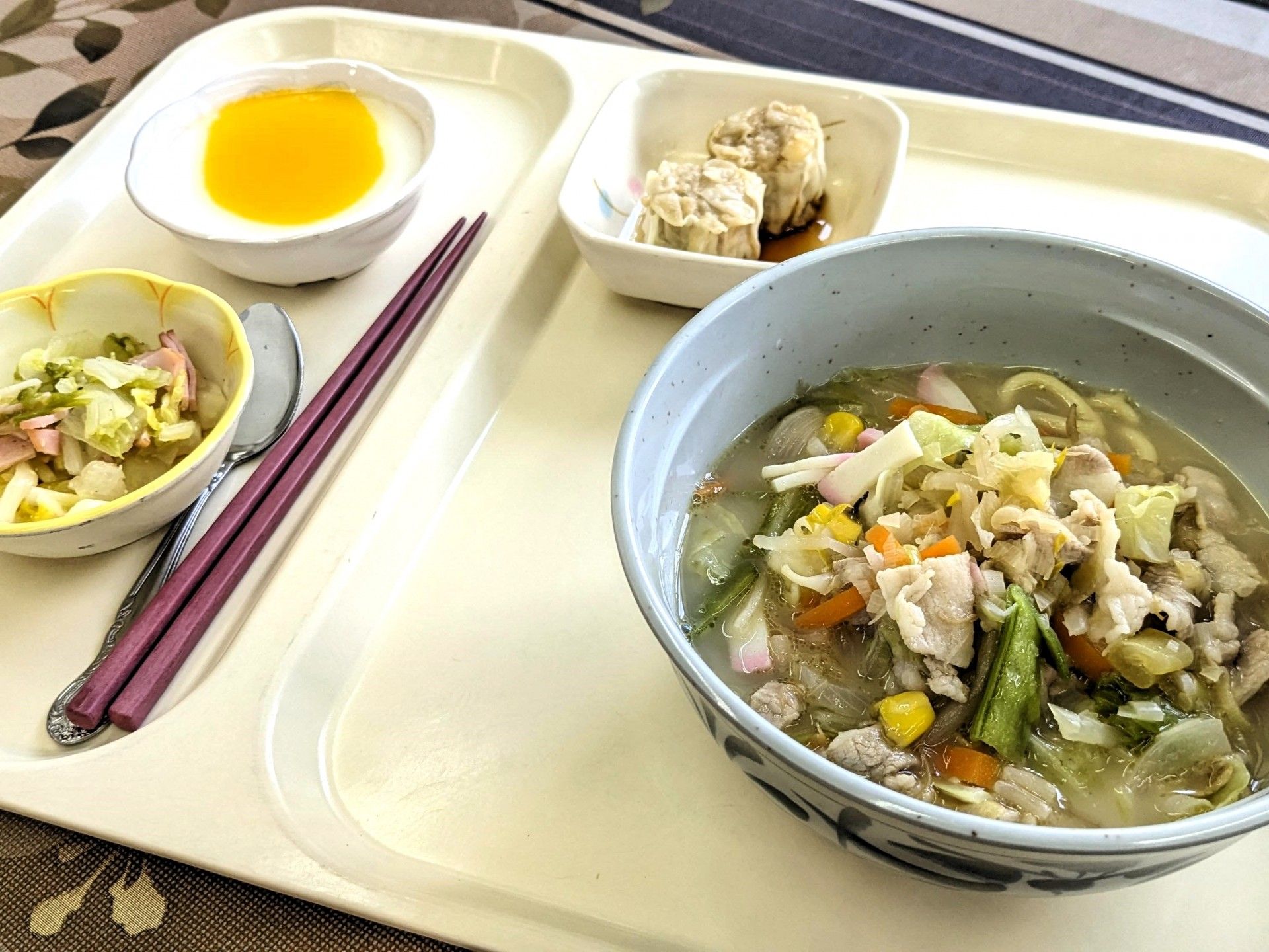 栄養満点の食事風景