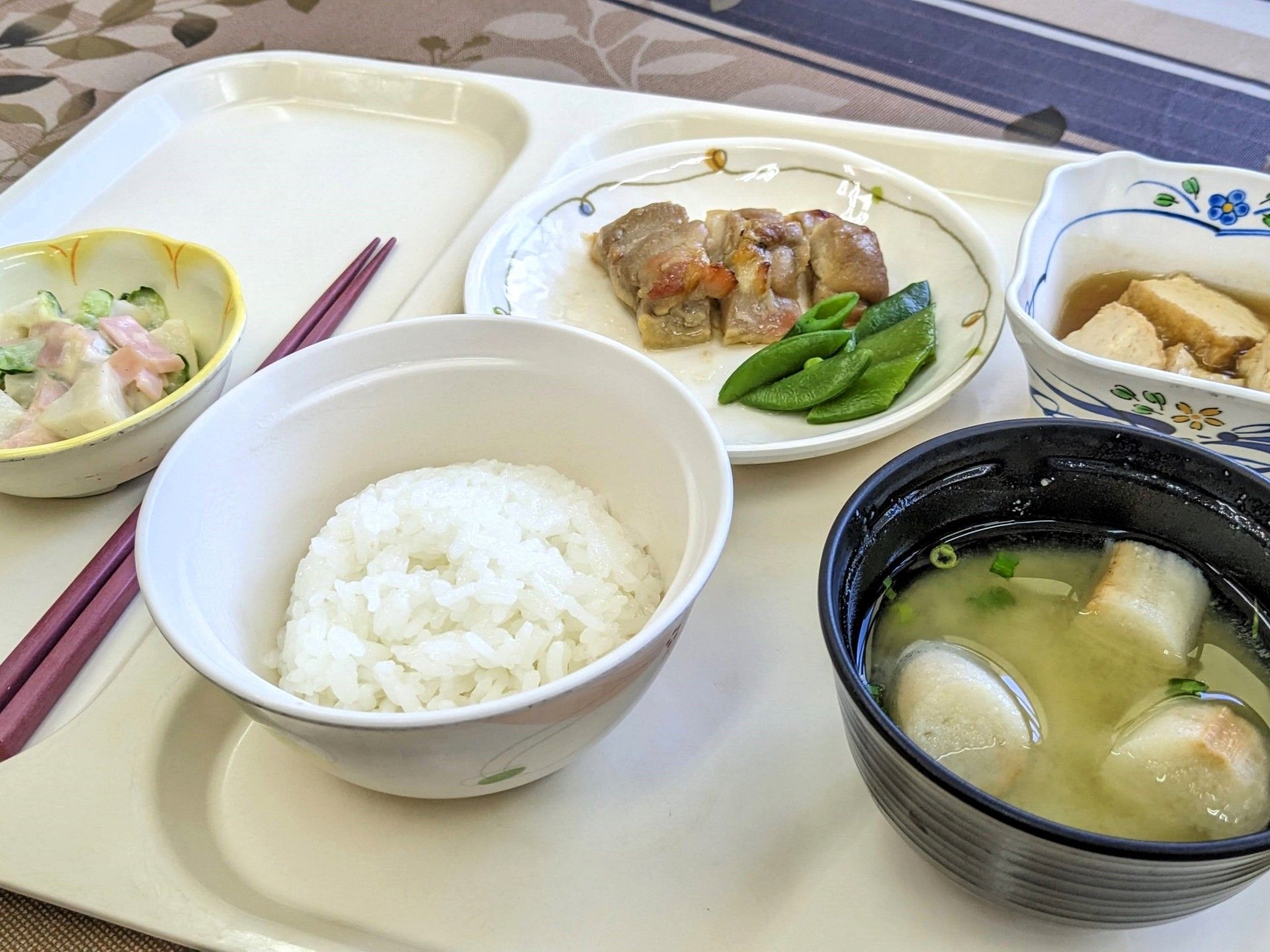和食の食事セット