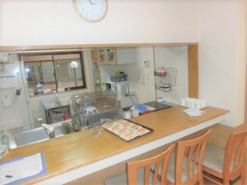 ふるさとのたより姫路のキッチン。栄養バランスの整った、美味しいお食事を毎日出来たてでご提供しております。