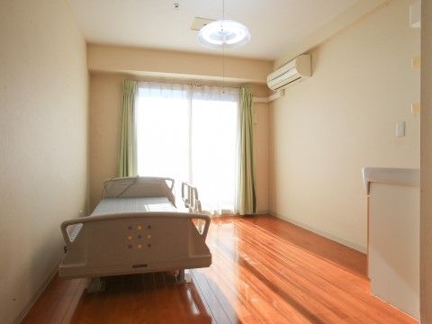 「グループホームたま」居室です。シンプルな造りで無駄のない生活を実現していただけます。