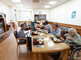 介護施設の食堂と廊下の様子