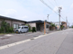 静かな住宅街にある施設外観