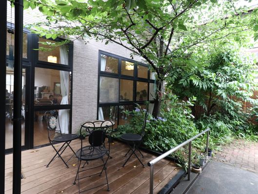 木陰でリラックス