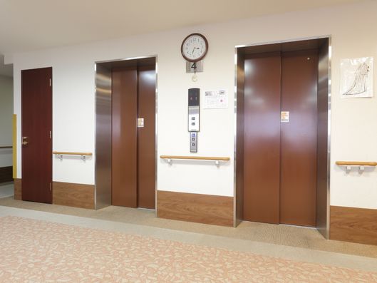 エレベーター