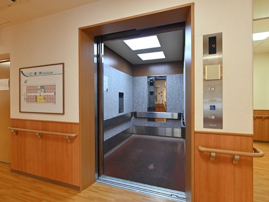 エレベーター