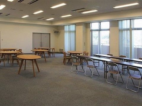 当施設ではさまざまなイベントを企画しており、多目的ホールではマジックや音楽会なども開催されることがある。