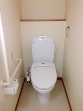 「みのりⅠ」の居室3 居室にある個別トイレです。