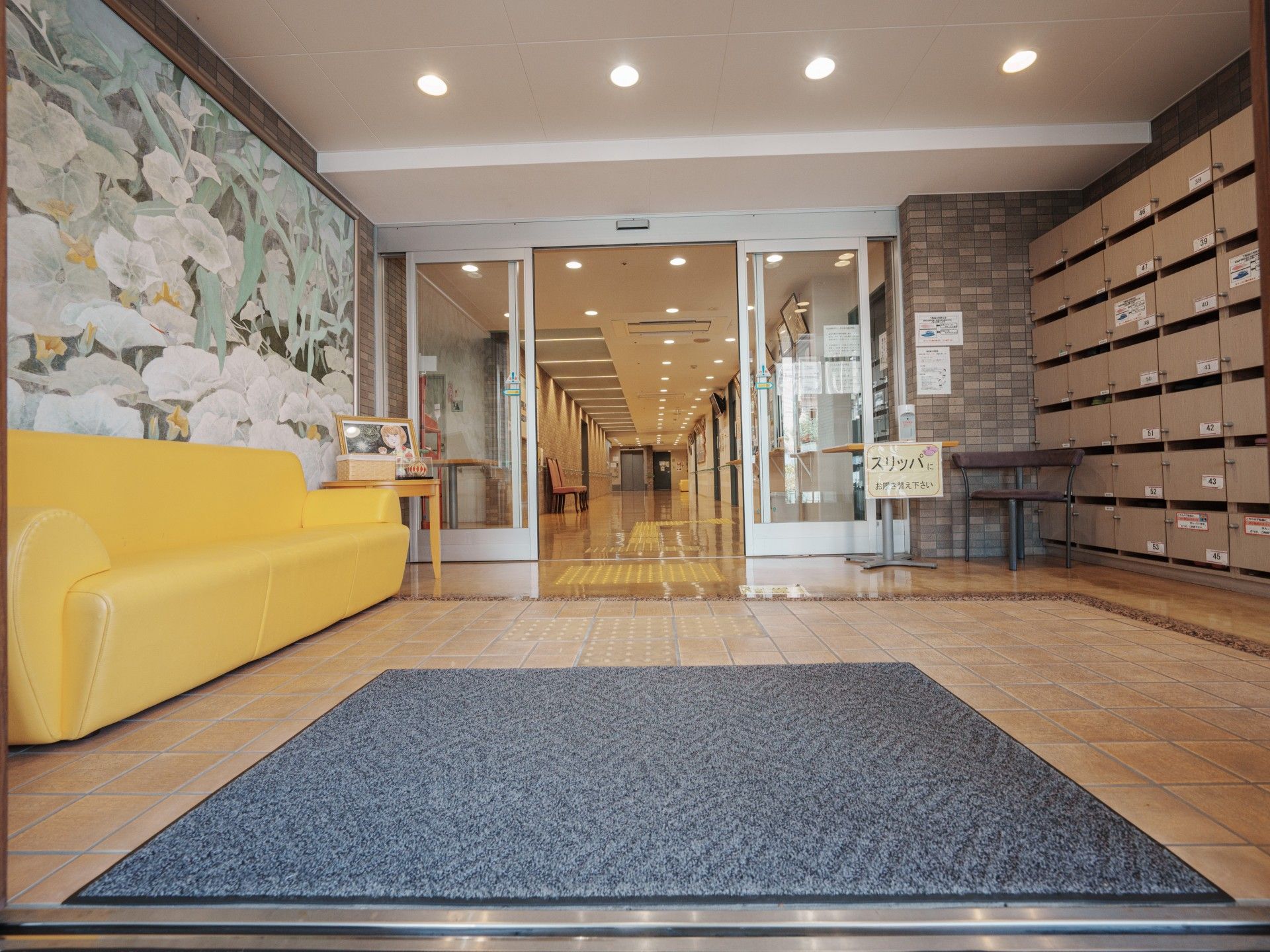 明るいエントランス