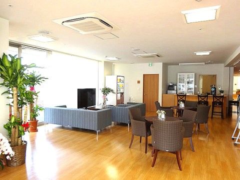 居宅介護支援・訪問介護・デイサービスを併設。様々な介護サービスからご本人様に最適な形でご提供いたします。