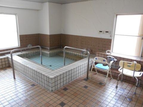 「ガーデンコート平塚」の浴室