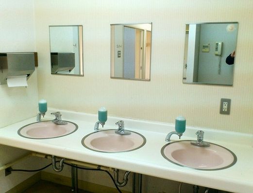 トイレ・洗面台