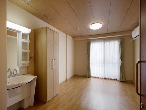 ゆとりのある清潔な居室