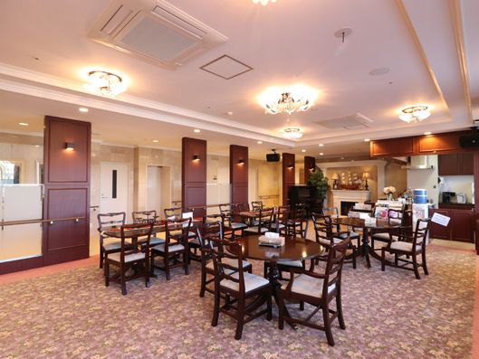 ラウンジレストラン