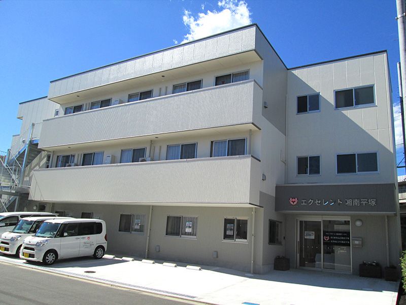 敷地内には、専用駐車場がある施設