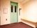5階建てのマンションにはエレベーターも備わっております。ベンチを設置してあります、交流の場としても。