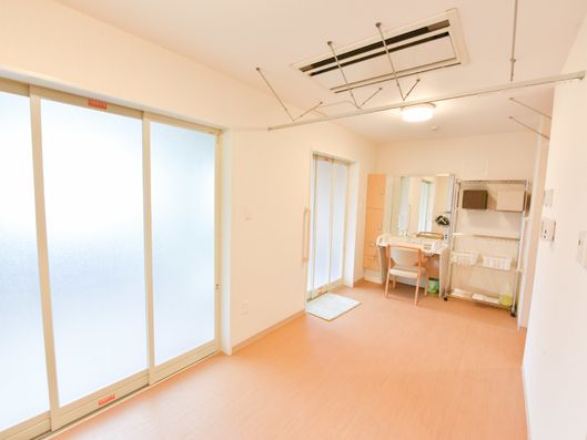 広々とした脱衣室