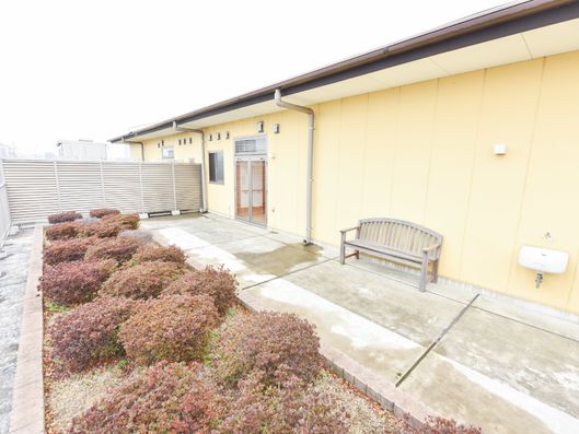 ガーデニングに便利な洗面台も