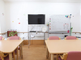 広々とした明るい交流スペース