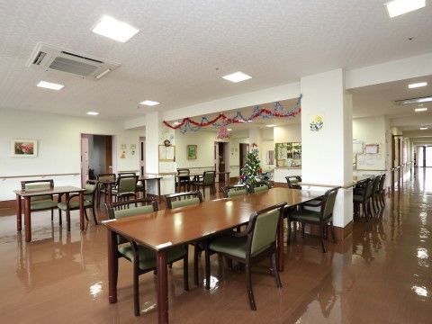 「ケアセンターつくしんぼ」のお食事。おふくろの味を目指している。