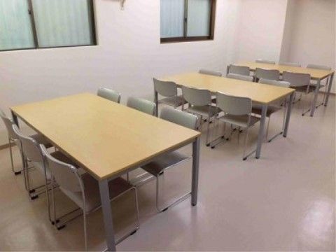 「アレアイーストコート中村」の食堂。賑やかで楽しくお食事ができ、入居者様と仲良く慣れる。