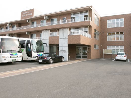 心安らぐブラウンを基調に