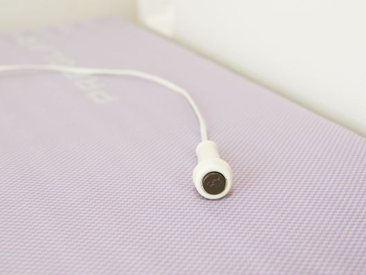 ベッドにはいざという時の呼び出しスイッチ