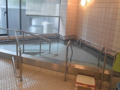 「ハーヴェスト姪浜 いこい館」浴場。日々のお疲れを癒してください。