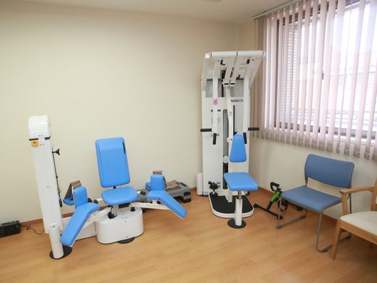 トレーニングマシン