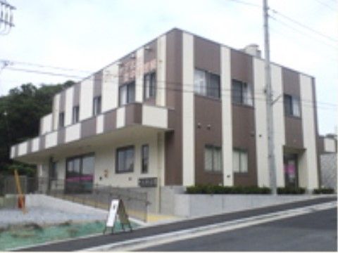 モダンな外観の居室