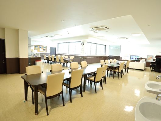 食堂と団欒スペース