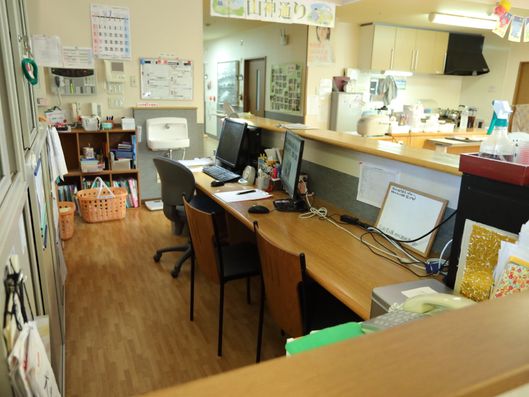 カウンター内側