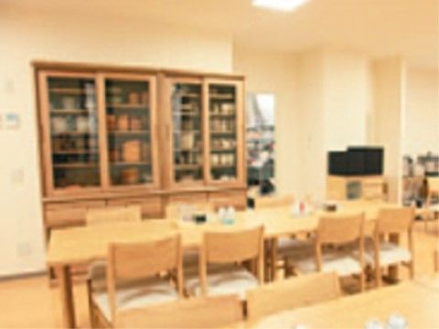 「富久屋館」の内観。旅館経営のノウハウ活かした仕入れルート。