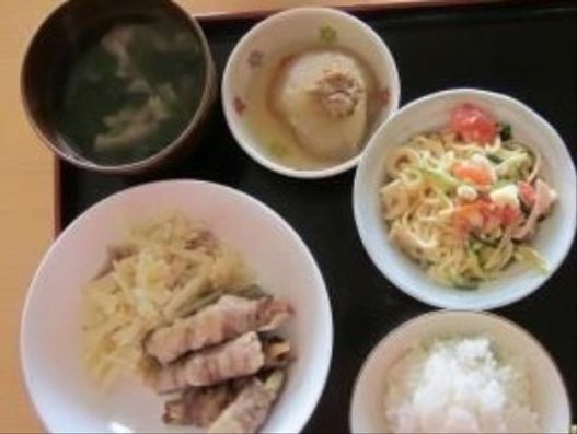 お食事