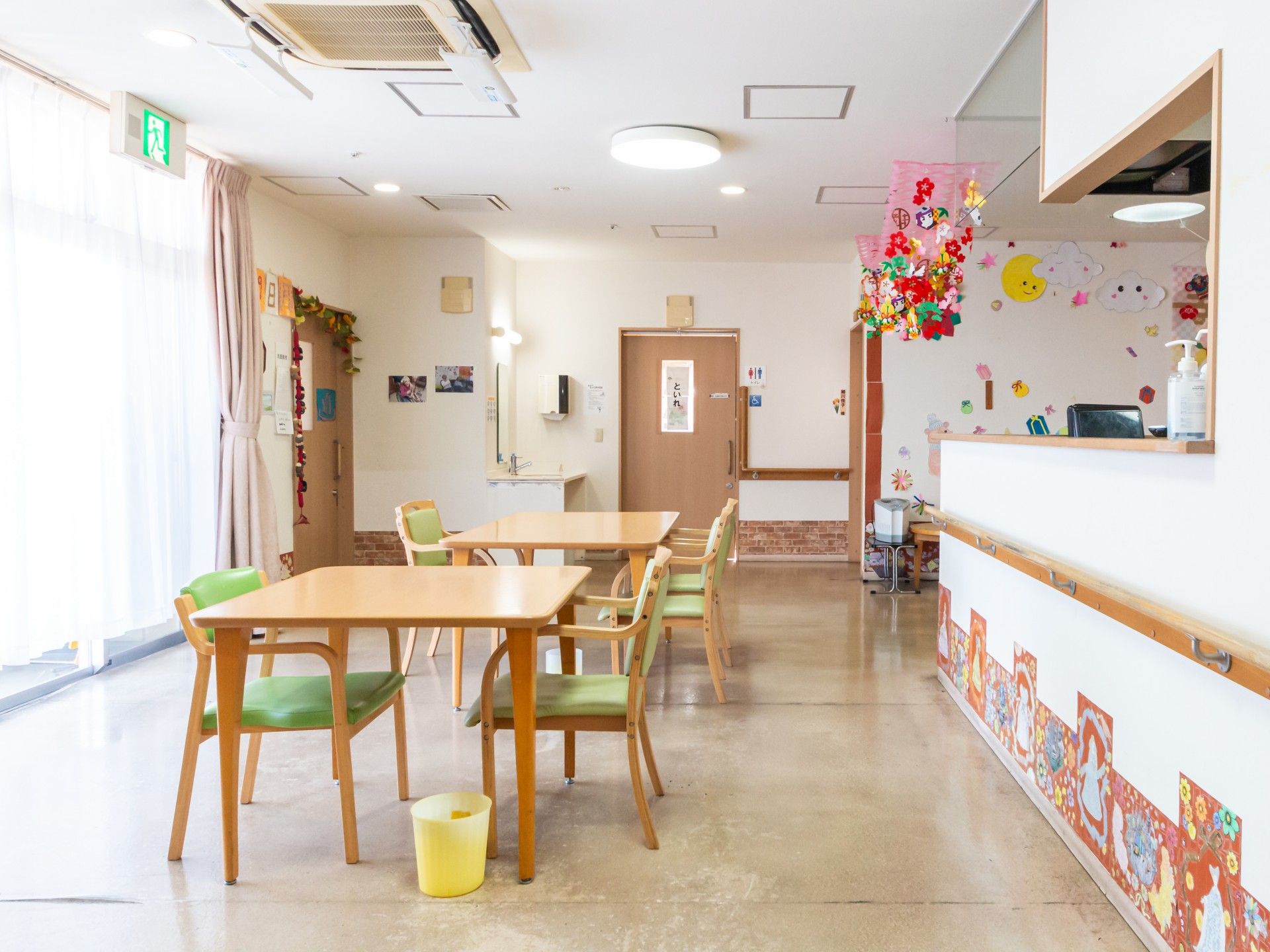 明るい共有スペース