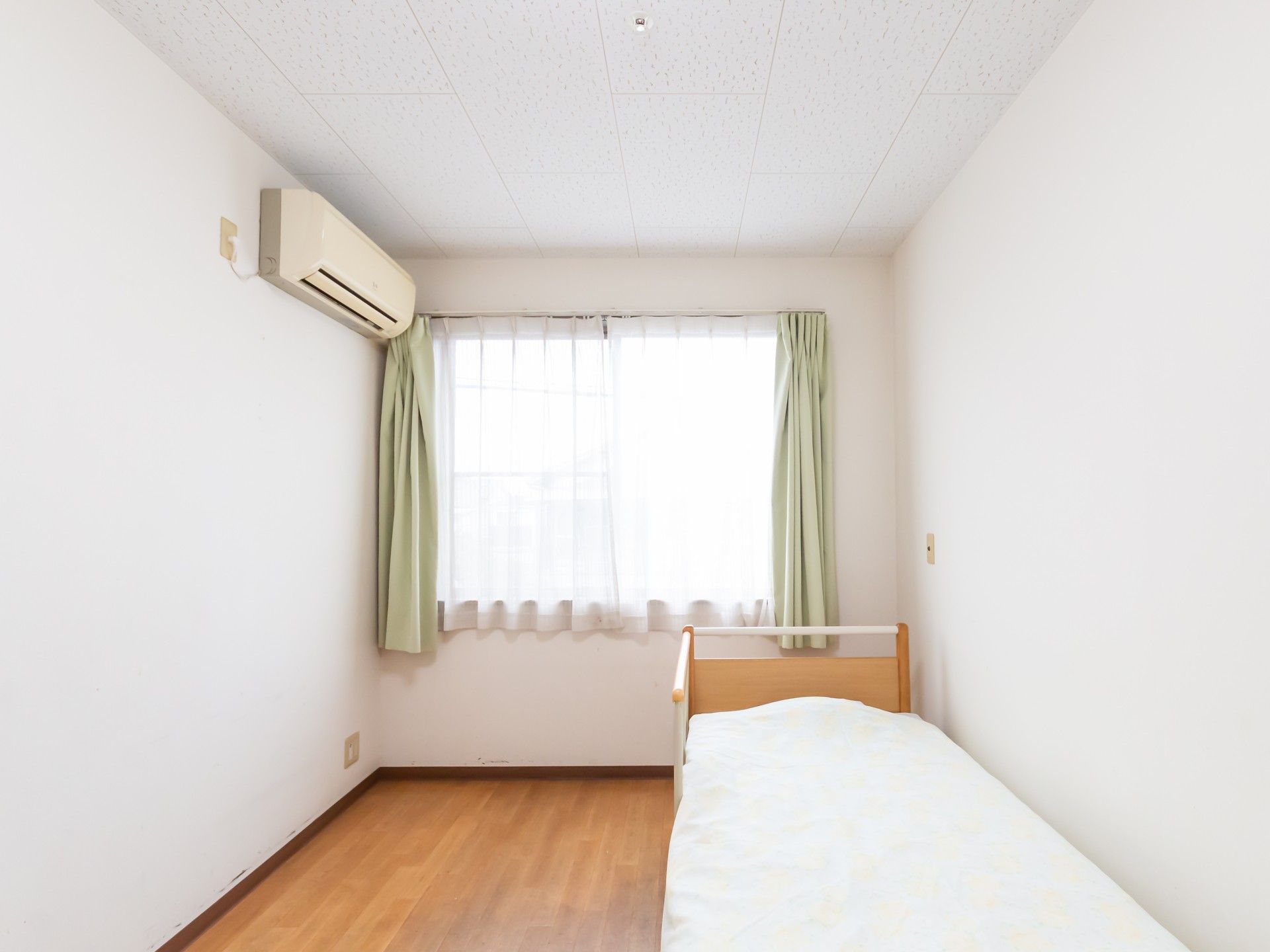 シンプルな個室