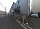 静かな住宅街の外観
