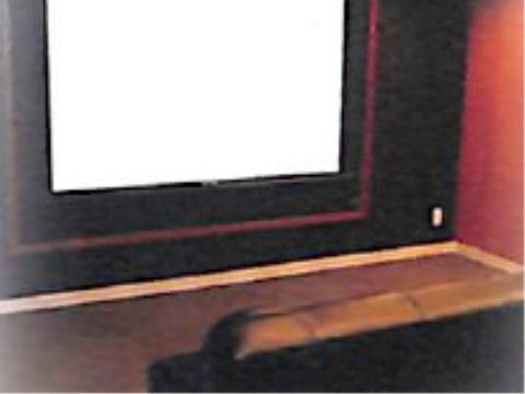 「わじろの郷」のカラオケシアタールーム。趣味も楽しめる娯楽設備がある。
