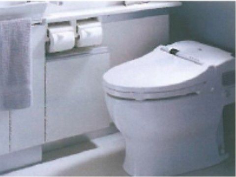 お手入れしやすい仕様の洋式便座を完備。清潔感がある。トイレットペーパーホルダが２つ備え付けられている。